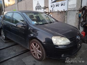 VOLKSWAGEN GOLF 5 2.0 TD 2004 BKD PER RICAMBI