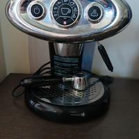 Macchina caffè espresso Illy