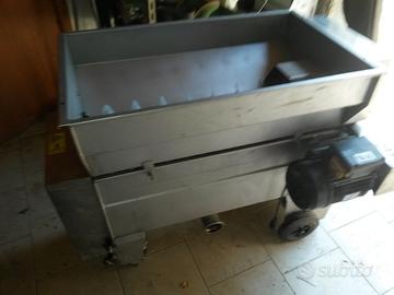 diraspapigiatrice inox per uva