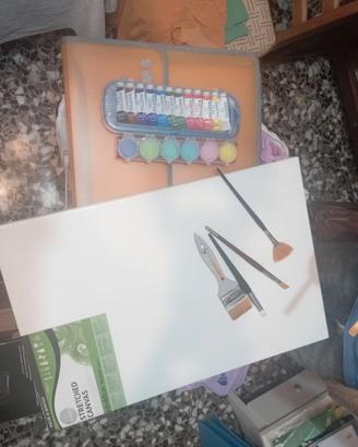 Vendeai tela, pennelli, colori cartella