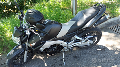Suzuki GSR 600