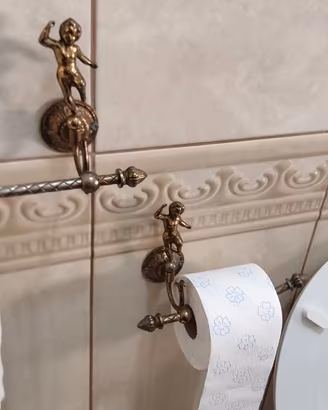 Accessori bagno ottone