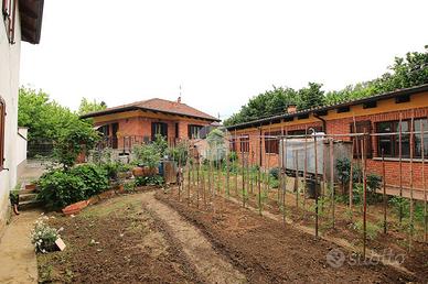 VILLA SINGOLA A BRANDIZZO
