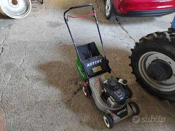 Rasaerba Active con motore a scoppio