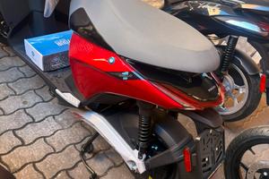 Scooter elettrico Piaggio activ 1 per mancato uso