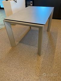 Tavolo da pranzo Ceramique grigio cemento