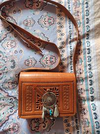 Borsa in cuoio stile indiano 
