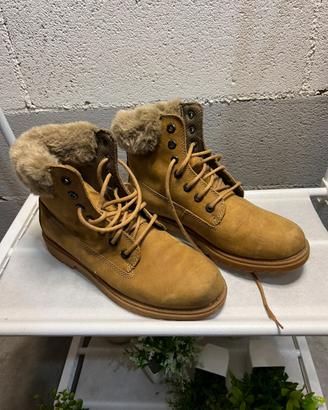 Scarponcini invernali beige/cammello con pelliccia