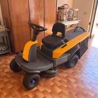 Trattorino tagliaerba Stiga Swift 372e