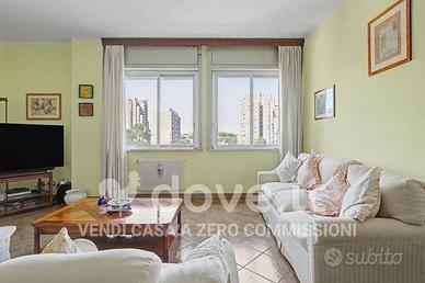 Appartamento di 128 m² con 4 locali e box auto a R