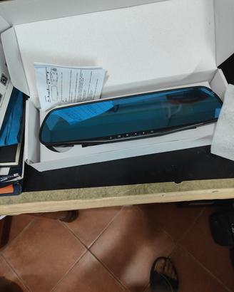 retrovisore con telecamera 