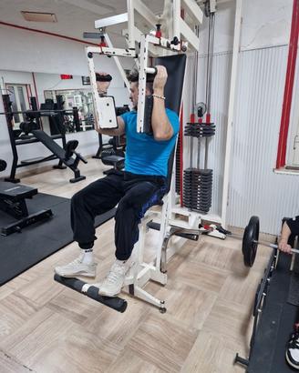 Pectoral machine + deltoidi posteriori