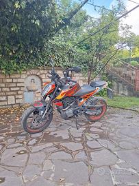 KTM DUKE 125