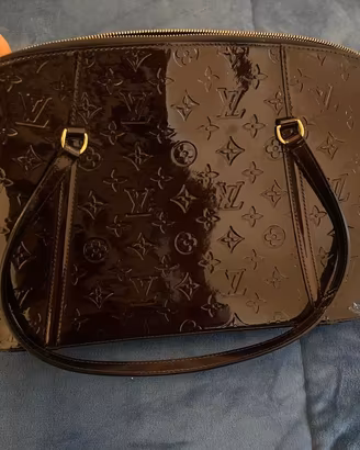 Louis Vuitton Avalon Zipped Monogram Vernis Amaran