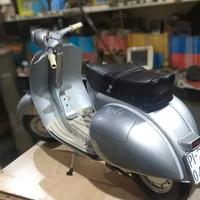 Vespa Modellino Hascette