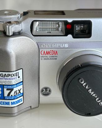 Olympus Camedia C-3020 Zoom