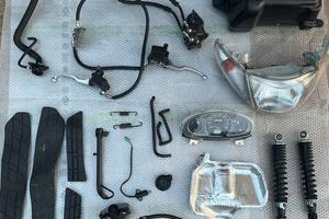 RICAMBI SUZUKI BURGMAN 125 - 150 - 200 - 250 - 400