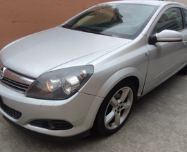 Opel Astra 1.6 benzina GPL anno 2009