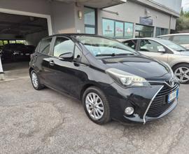 Toyota Yaris 1.0 5 porte Lounge POCHISSIMI KM!!!!!