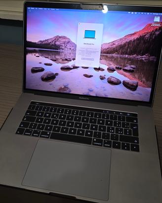 MacBook pro 15 pollici Retina touchbar