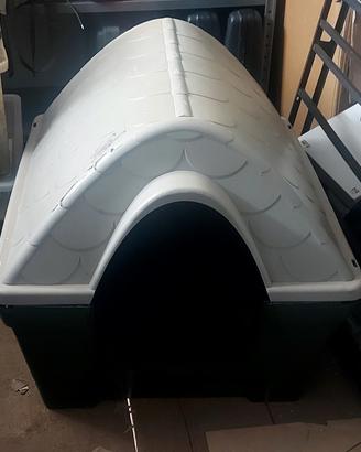 Cuccia per cani in plastica riciclata
