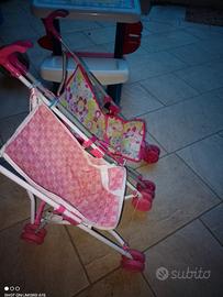 banco e passeggino bambini bambine