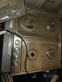 fornello 4 fuochi a gas