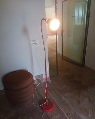 lampada lettura da terra
