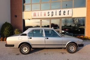 Alfa Romeo Alfetta 2.0 Targhe originali