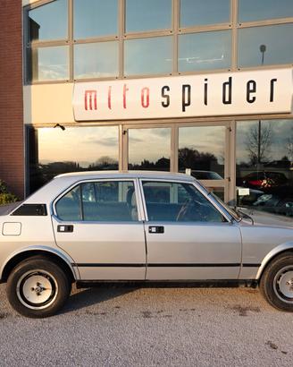 Alfa Romeo Alfetta 2.0 Targhe originali