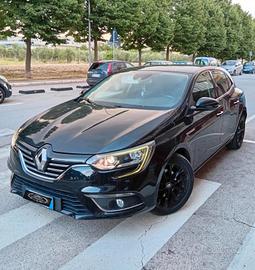 Renault Megane Mégane dCi 8V Energy Zen (CAMBIO AU