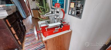 affettatrice a volano marca glower
