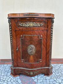 Mobile-Credenza-Cassettiera in legno con fregi
