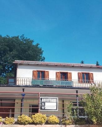 Locale ideale per attività di ristorazione