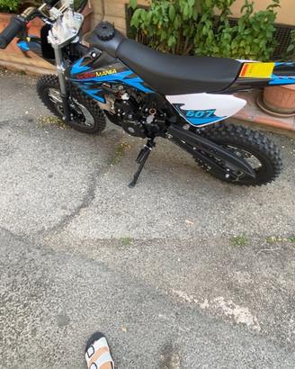 Pit bike