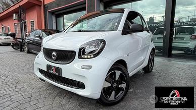 smart fortwo RATA MENSILE 206,00 EURO 70 1.0 ...