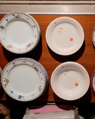 Piccola collezione privata di piatti in ceramica.