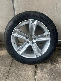 cerchi e gomme Audi Q8  275/50 R 20 continental