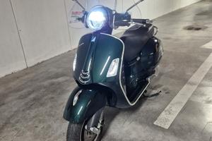 Vespa GTS 300 hpe