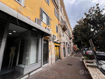 NEGOZIO A ALBANO LAZIALE
