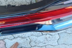 fanale  centrale  posteriore  per porsche  macan 2