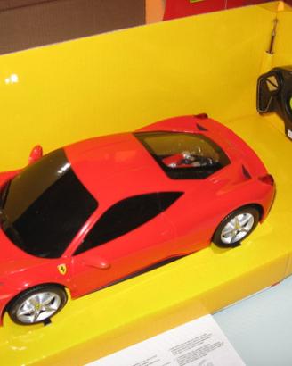 Ferrari 458 italia nuovo in scala 1:18