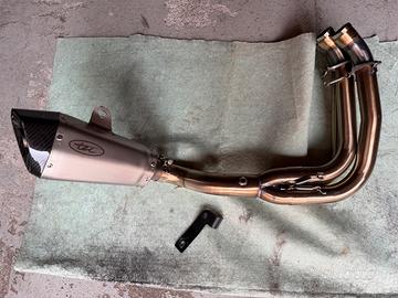 Scarico triumph trident 660