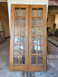 Porte fuori misura artigianali in Noce Massello