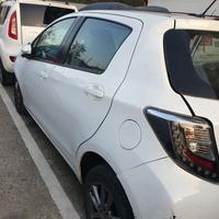 Toyota yaris 1.0b 2014