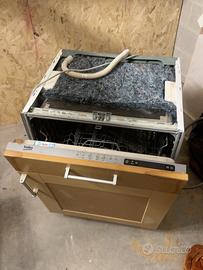 Lavastoviglie Beko da incasso 60 cm – Funzionante
