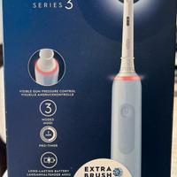 Spazzolino elettrico oral b