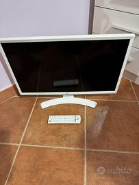 Tv lg 24 pollici digitale T2 e satellitare S2