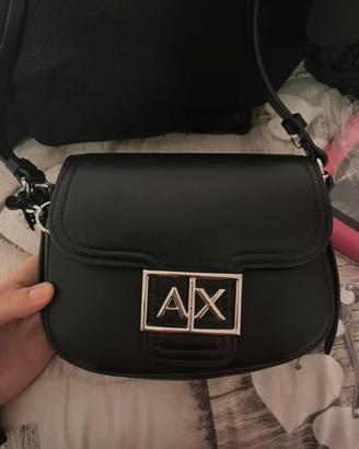 Borsa armani exchange in pelle nera a tracolla