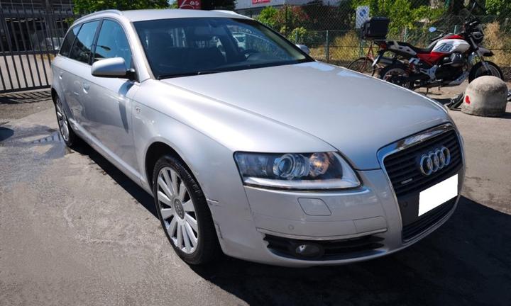 AUDI A6 3.0 V6 TDI Quattro Tiptronic Commerciant